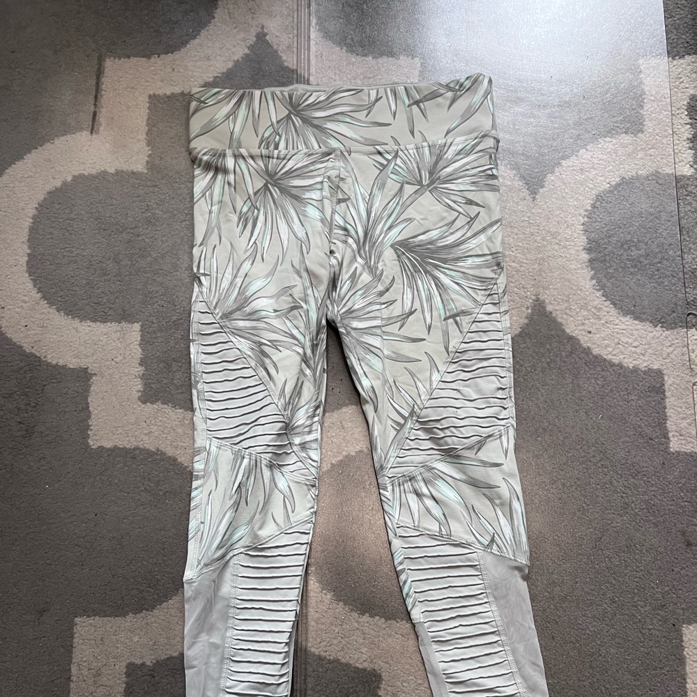 VS PINK TROPICAL LEGGINGS